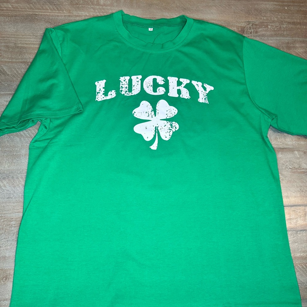 ⭐️Distressed lucky short sleeve tee